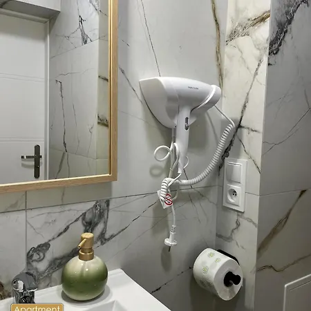 Piekny Przytulny - Blisko Akwenu Wodnego