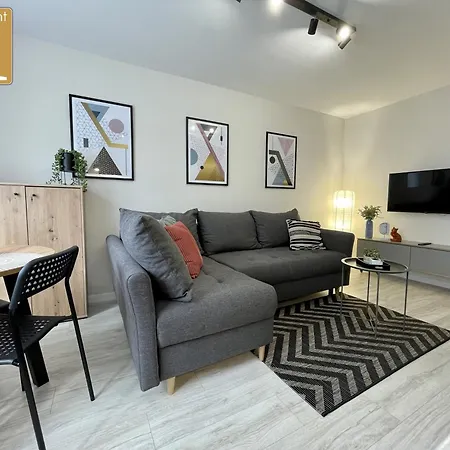 Apartment Piekny Przytulny - Blisko Akwenu Wodnego Radom
