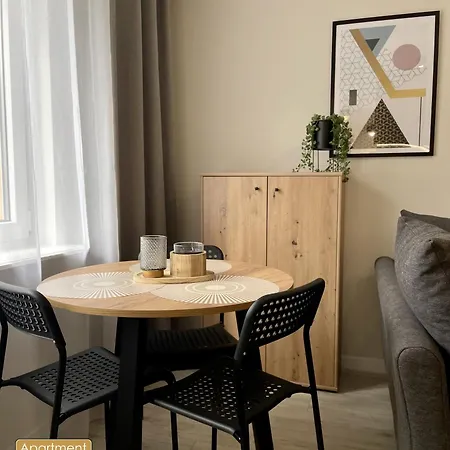 Apartment Piekny Przytulny - Blisko Akwenu Wodnego