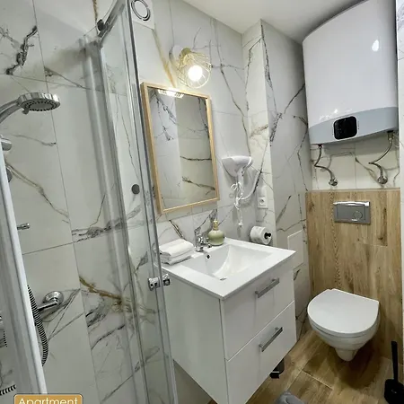 Piekny Przytulny - Blisko Akwenu Wodnego *