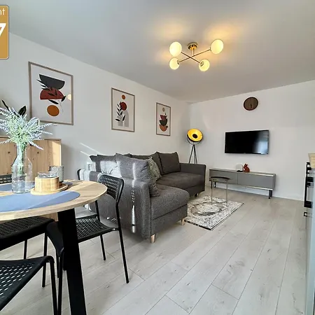 Piekny Przytulny - Blisko Akwenu Wodnego Apartmán